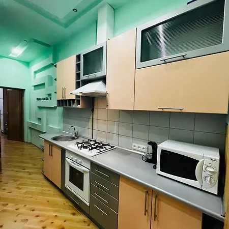 Aparthotel Iren Politech Lviv